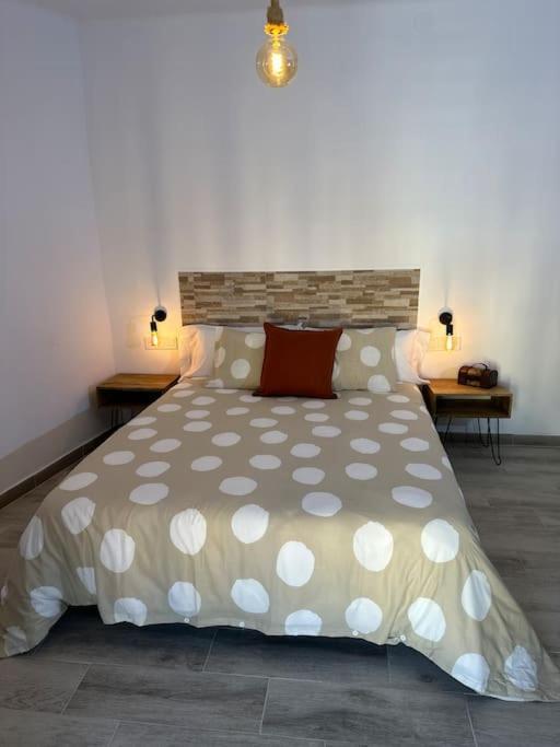 Habitacion Montgros En Casa Cami De Les Aiguees Monistrol De Montserrat Luaran gambar
